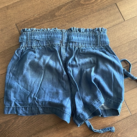 Thin Jean shorts for women - Picture 3 of 3